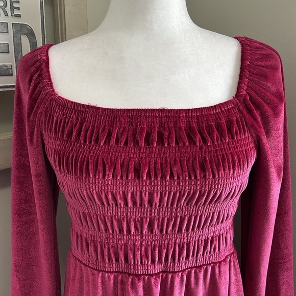 LC Lauren Conrad Smocked Velvet Long Sleeve Mini Dress Wine Chalet Red Pink NWT - Picture 6 of 11